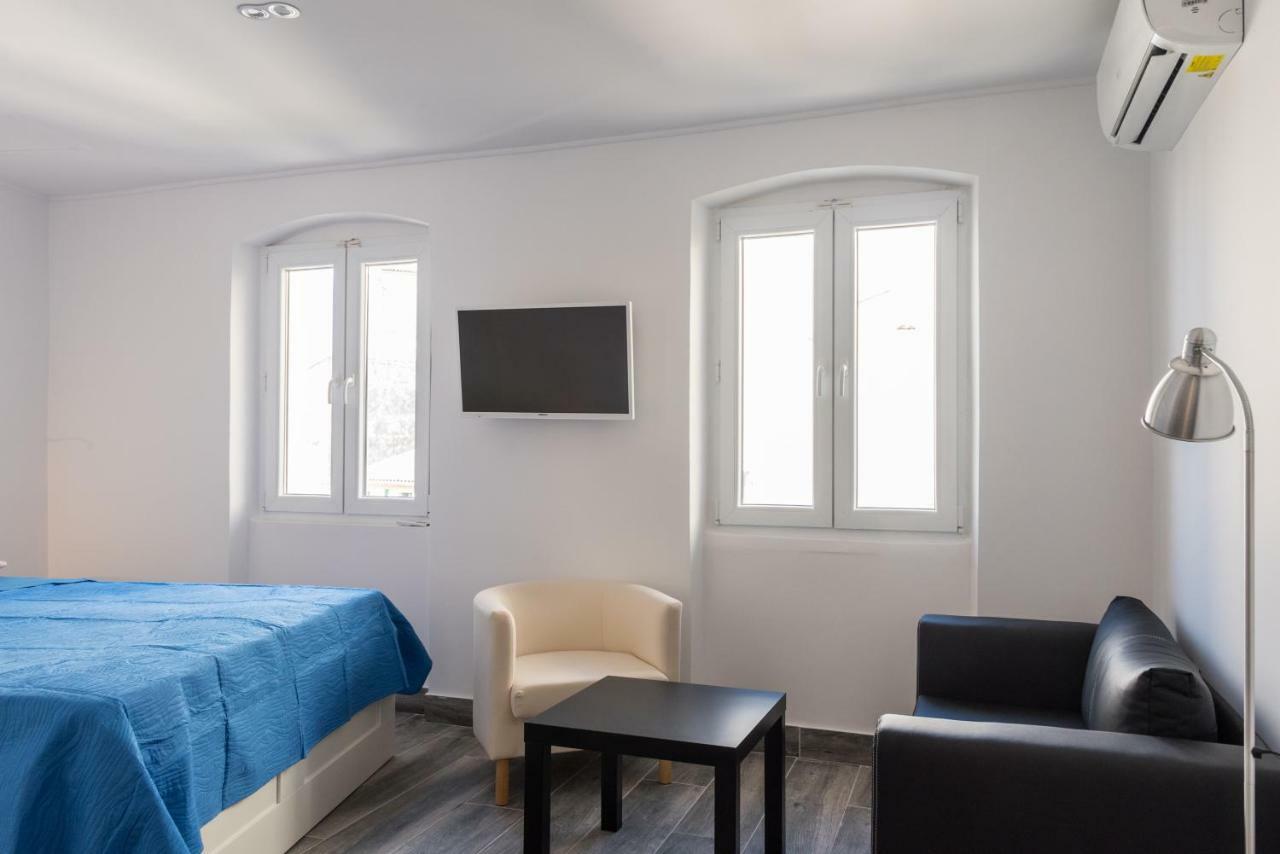 Corfu Downtown Suites Extérieur photo